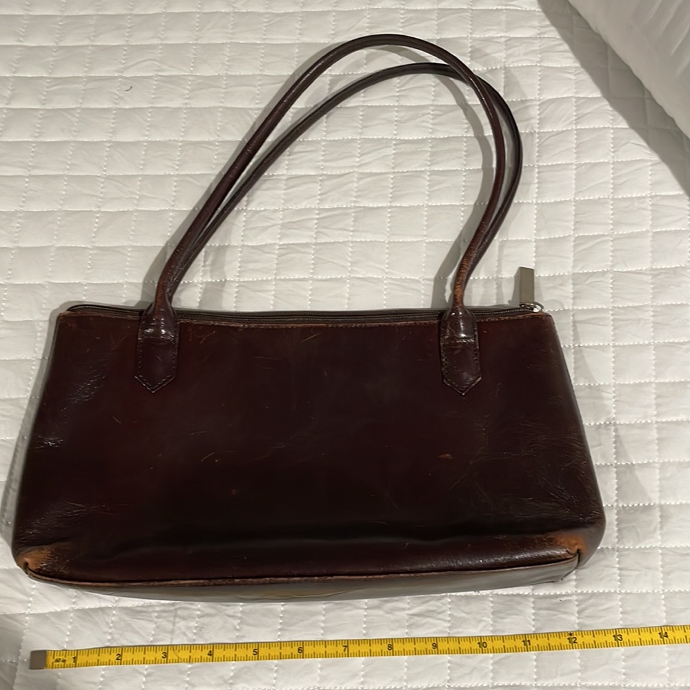 Hobo brown leather handbag, zipper. Gently used on the bottom corners, see pics - Picture 7 of 8
